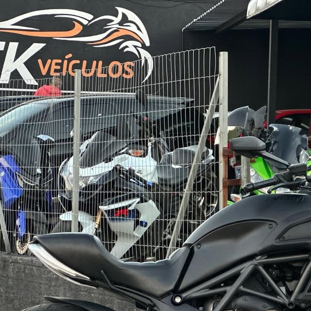 Ducati Diavel 